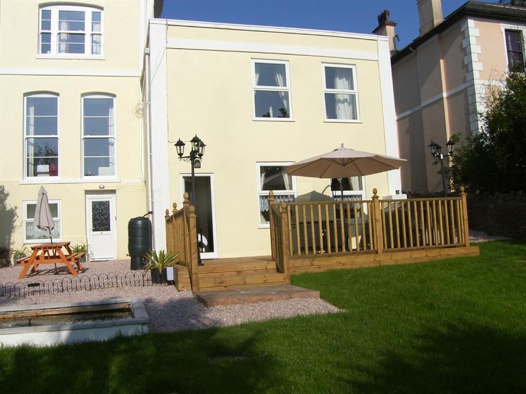 Appletorre House Flats - Pet Friendly And Private Parking Torquay