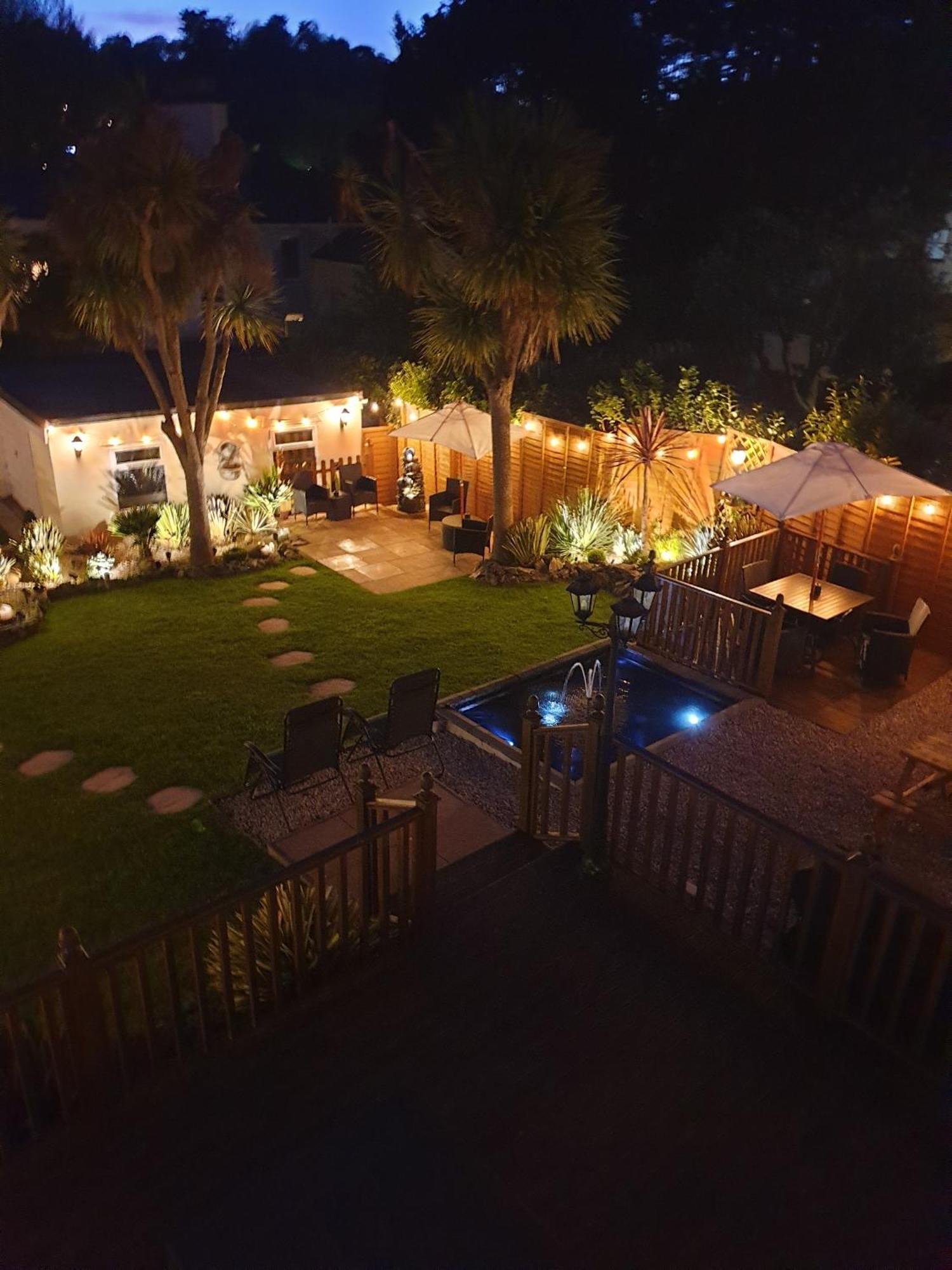 Apartment Appletorre House Flats - Pet Friendly And Private Parking