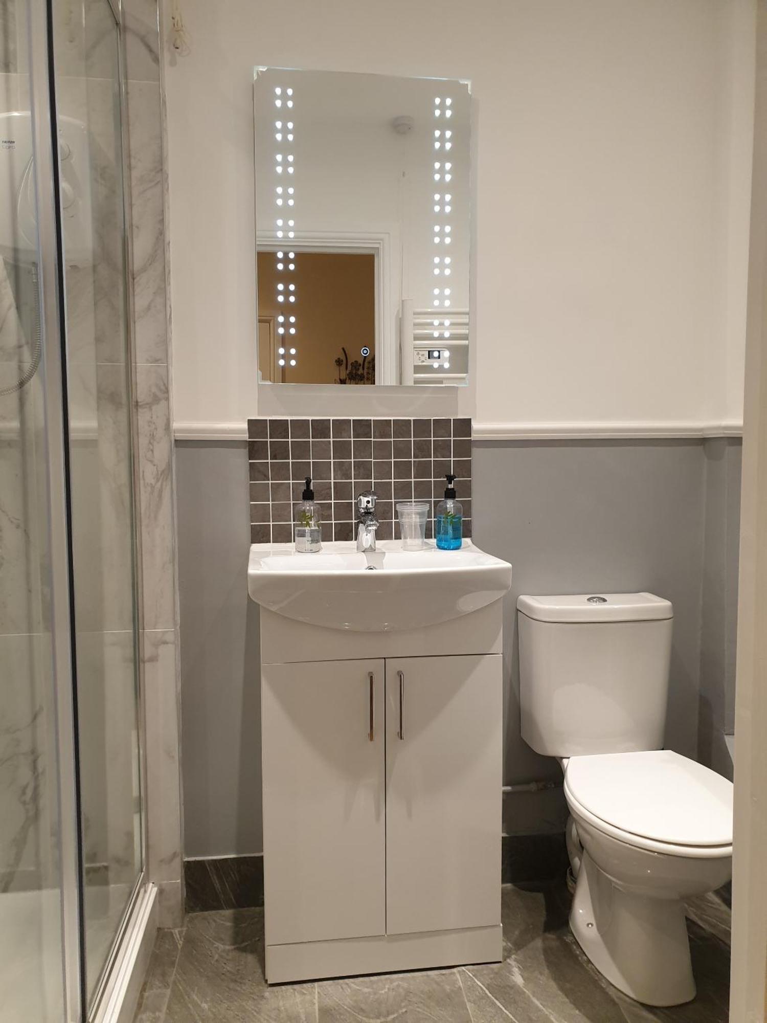 Appletorre House Flats - Pet Friendly And Private Parking Apartment *