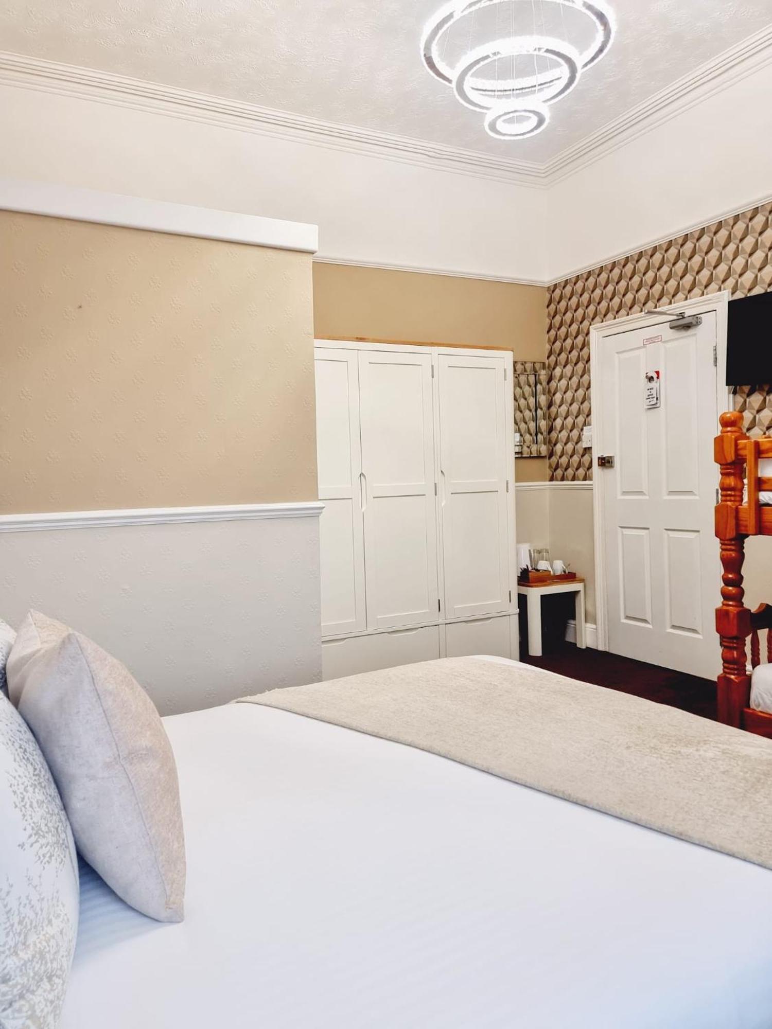 Bed & Breakfast Kethla House