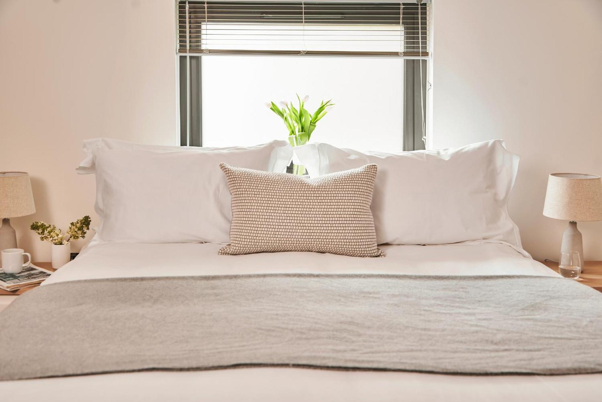 The Moorings - Stylish Duplex On Harbourside *