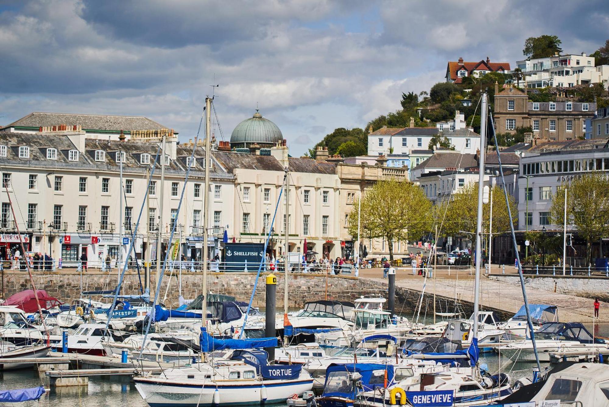 The Moorings - Stylish Duplex On Harbourside * Torquay