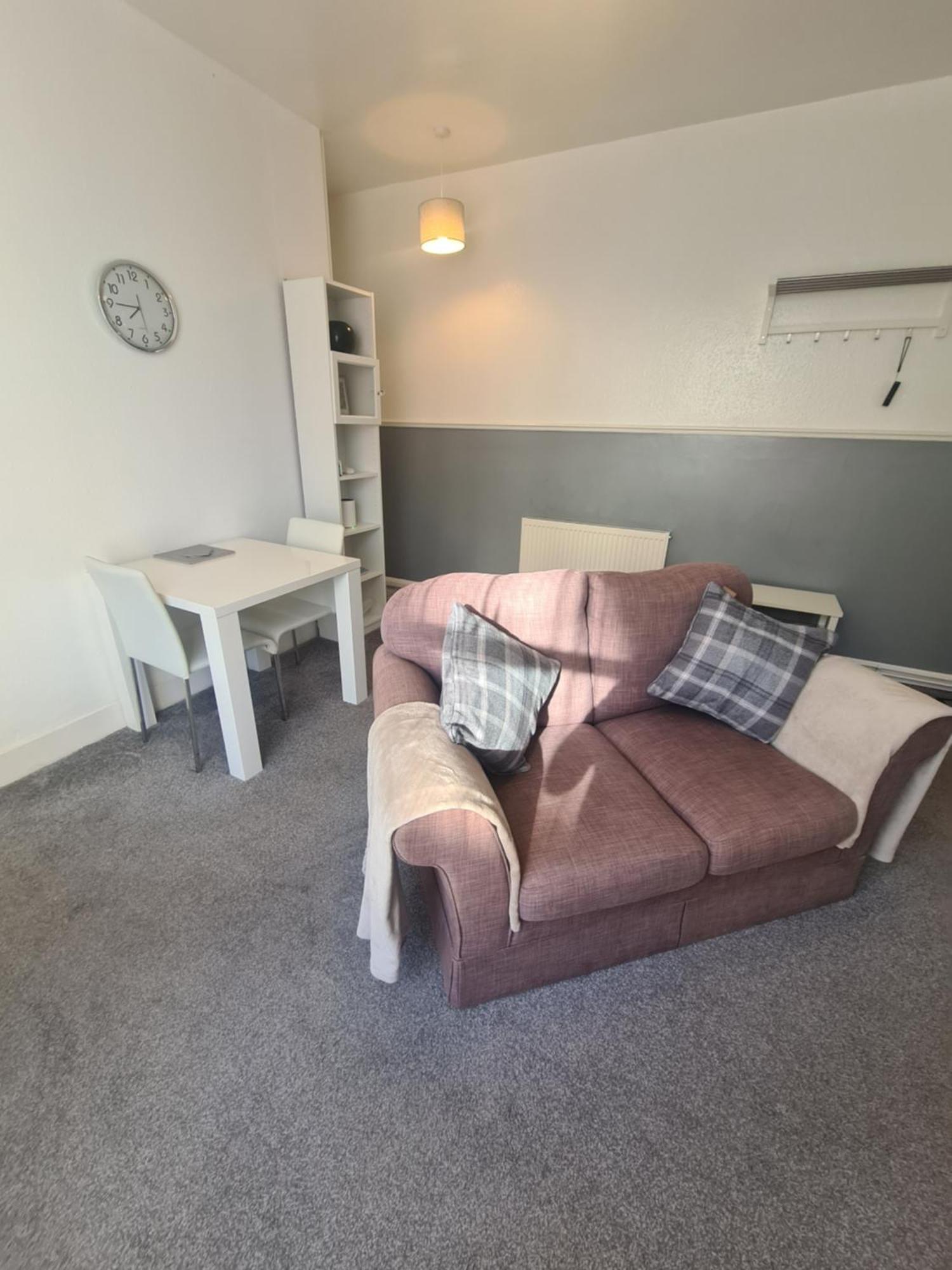 Meadowside Apartment