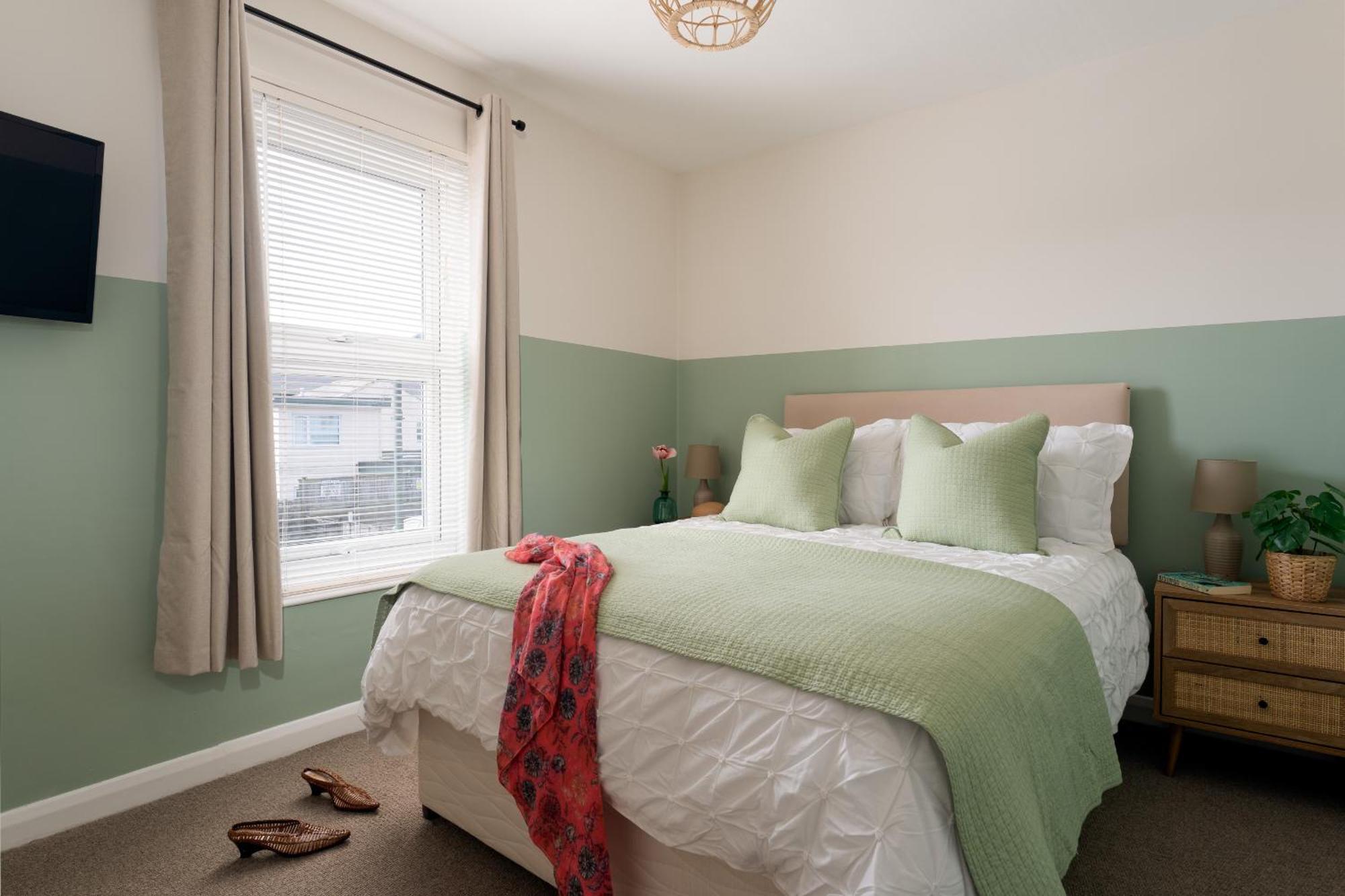 Apartment Lawsons Place - Family-friendly With Parking On Babbacombe Downs In Torquay