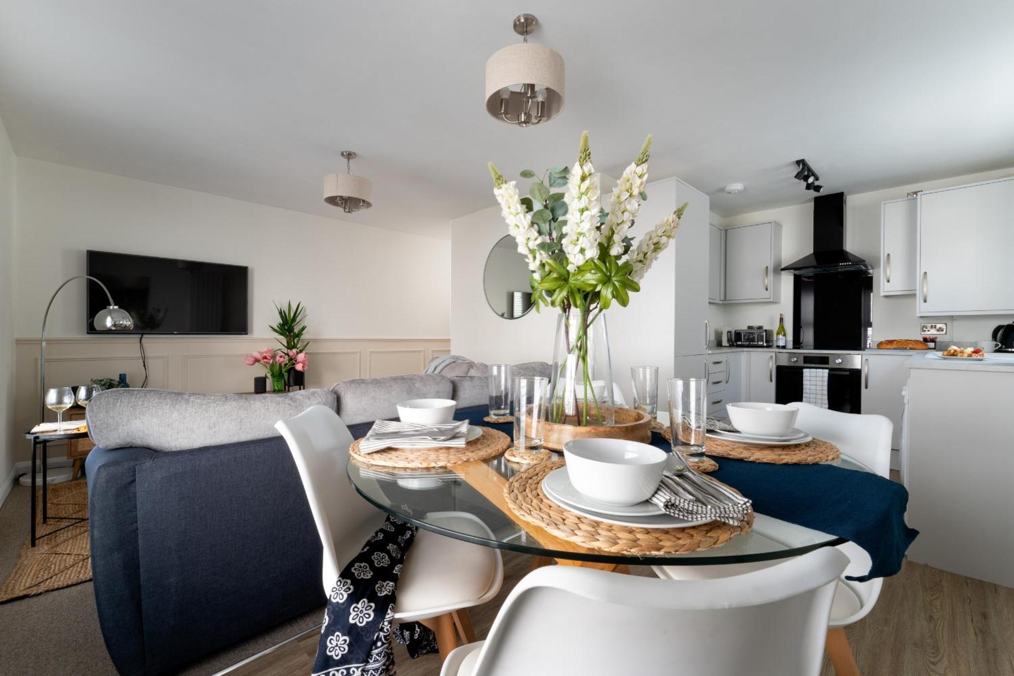 Lawsons Place - Family-friendly With Parking On Babbacombe Downs In