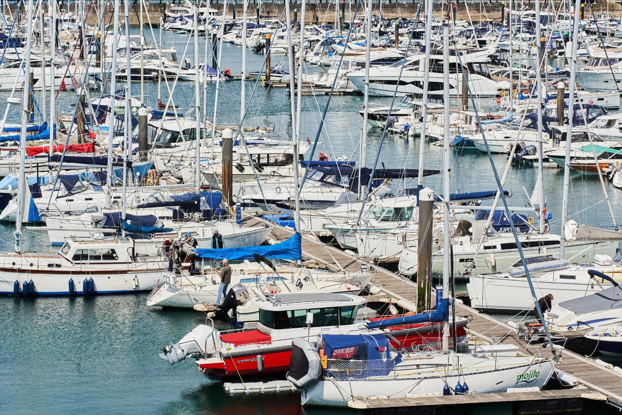 Sovereign House - Close To Harbour With Parking * Torquay