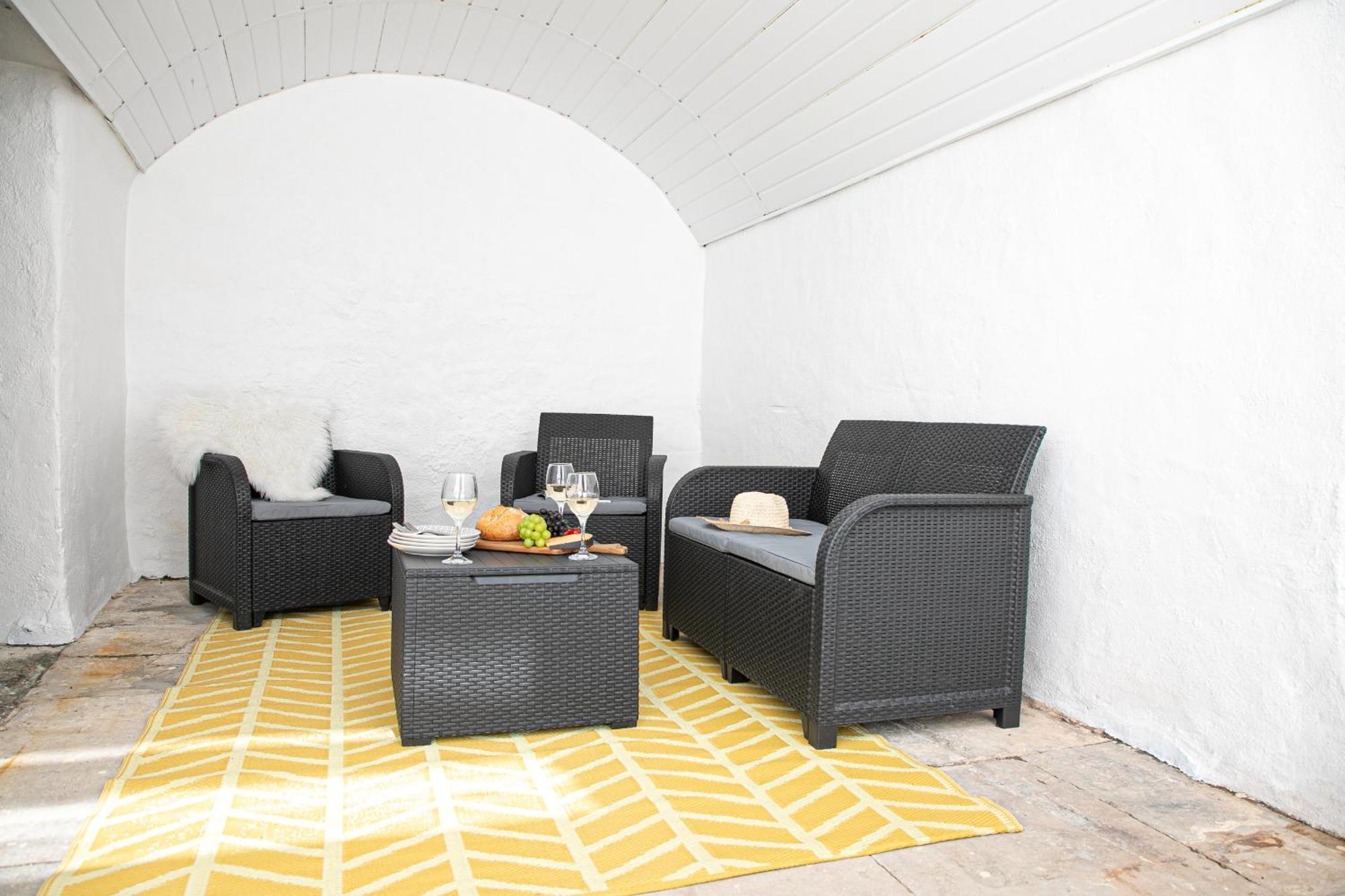 Sovereign House - Close To Harbour With Parking Apartment