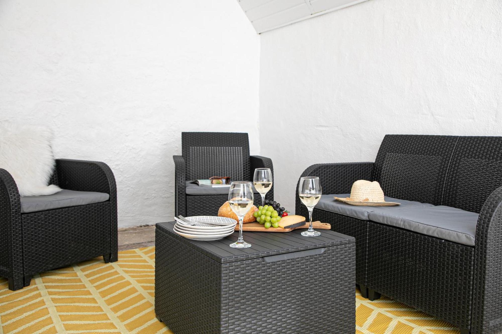 Sovereign House - Close To Harbour With Parking Apartment *