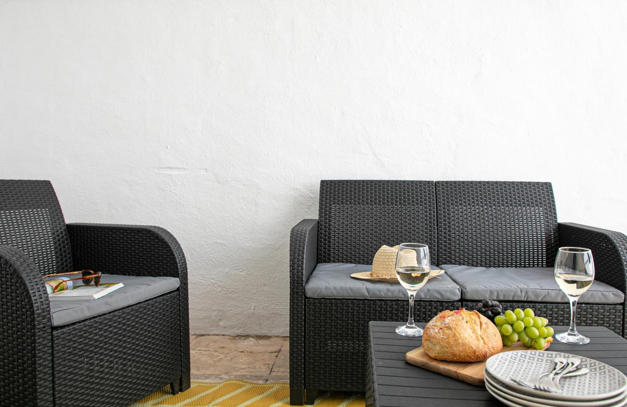 Sovereign House - Close To Harbour With Parking Apartment