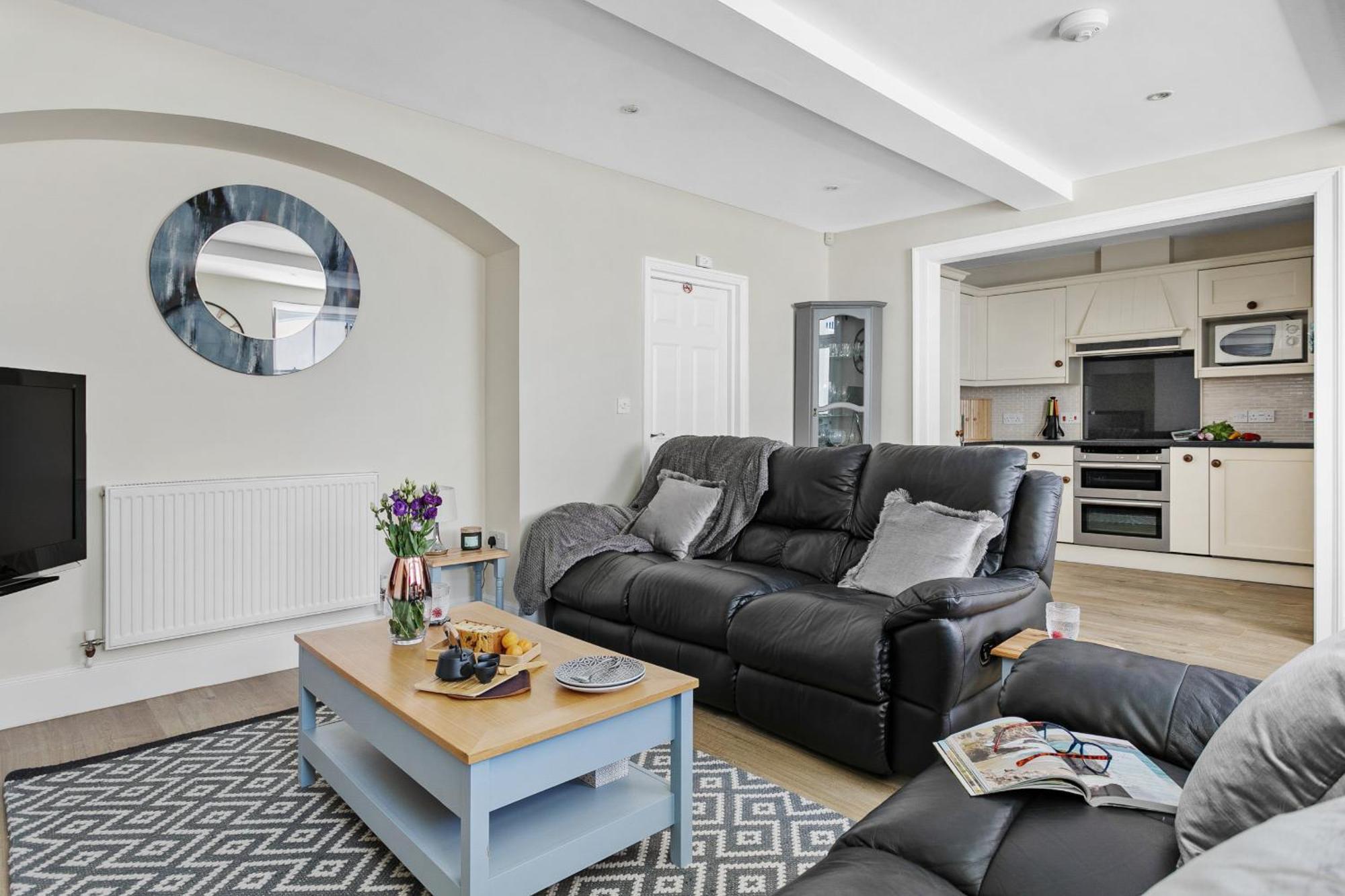 Sovereign House - Close To Harbour With Parking * Torquay