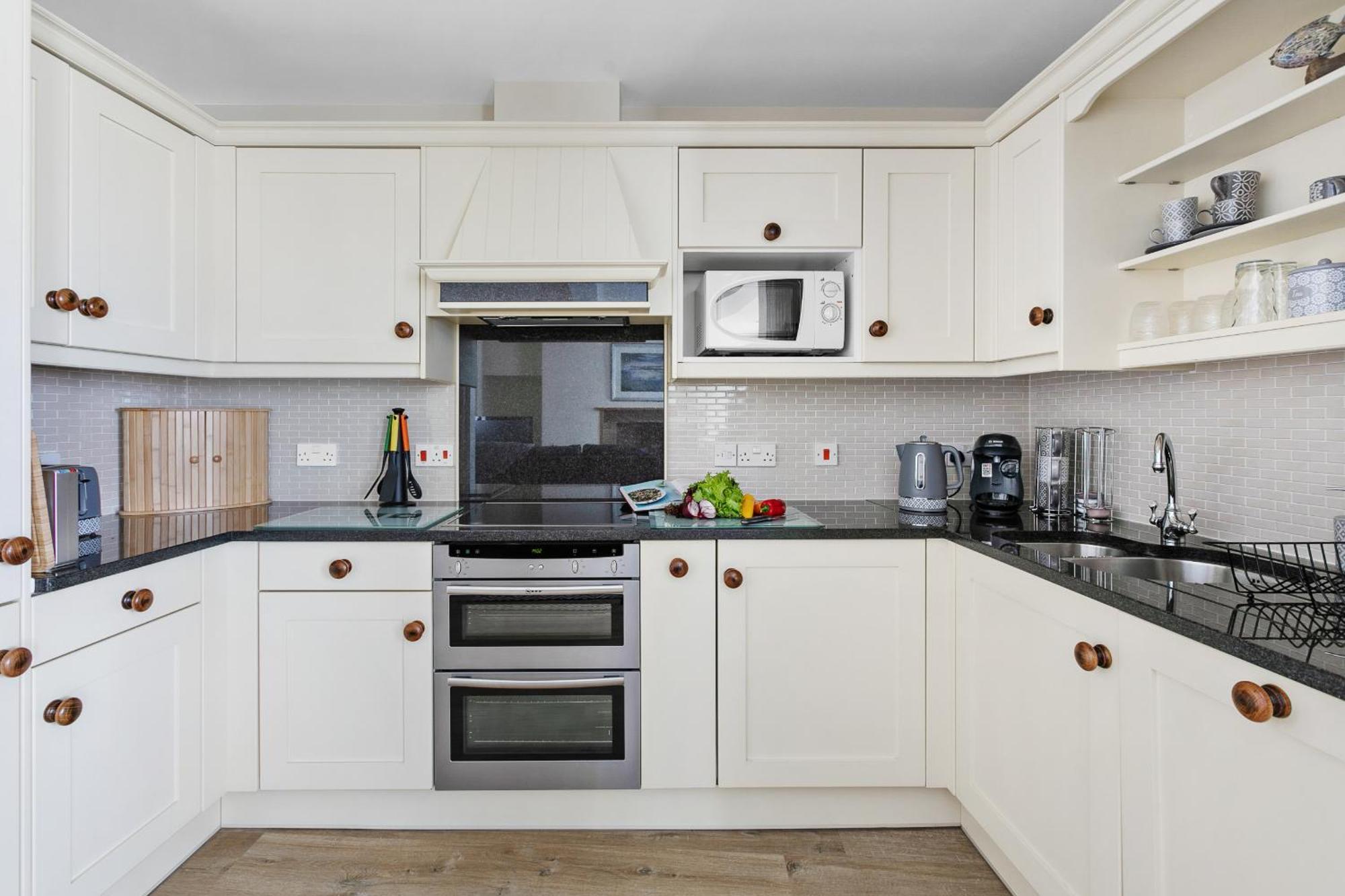Sovereign House - Close To Harbour With Parking Apartment Torquay