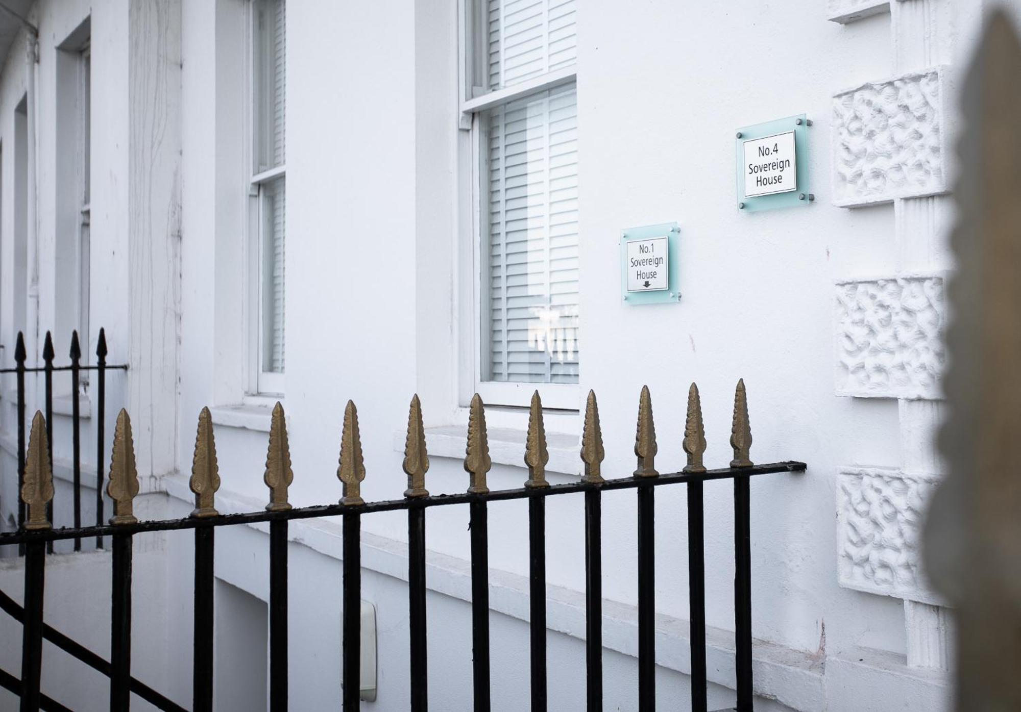 Sovereign House - Close To Harbour With Parking Apartment