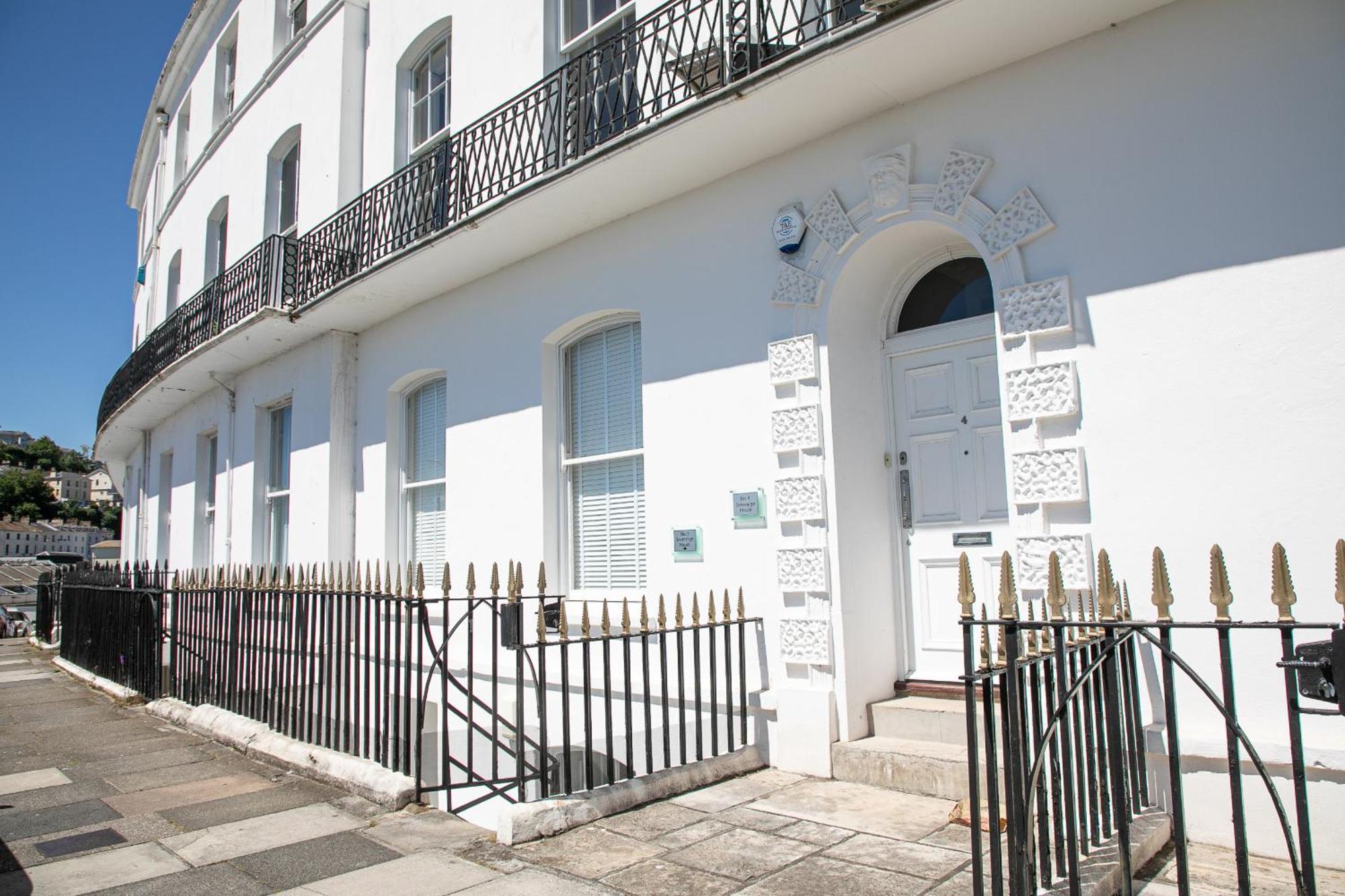 Apartment Sovereign House - Close To Harbour With Parking *