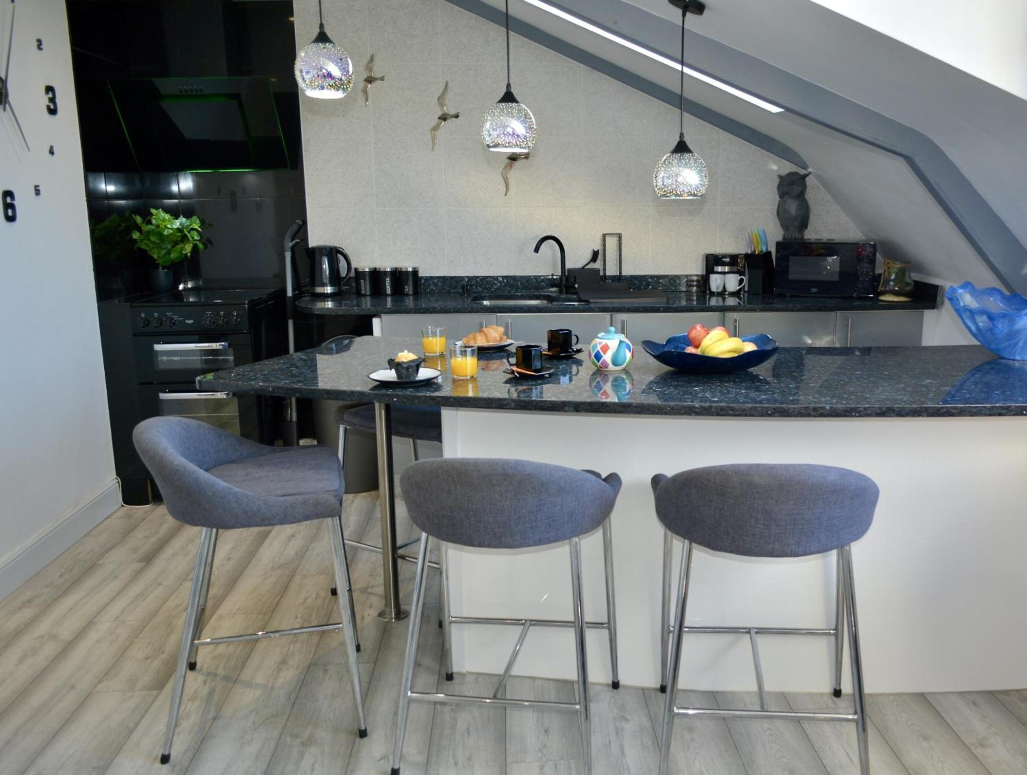 Sandybanks - Seaview And Promenade Apartment