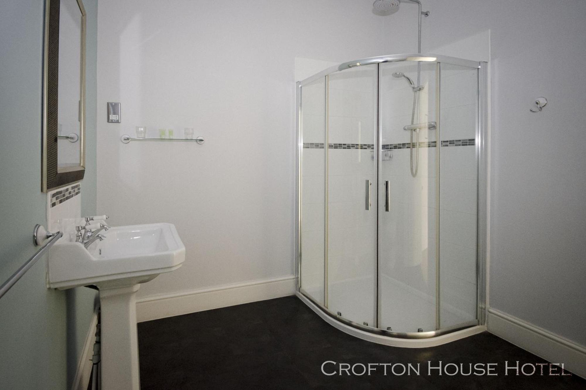 Crofton House Hotel