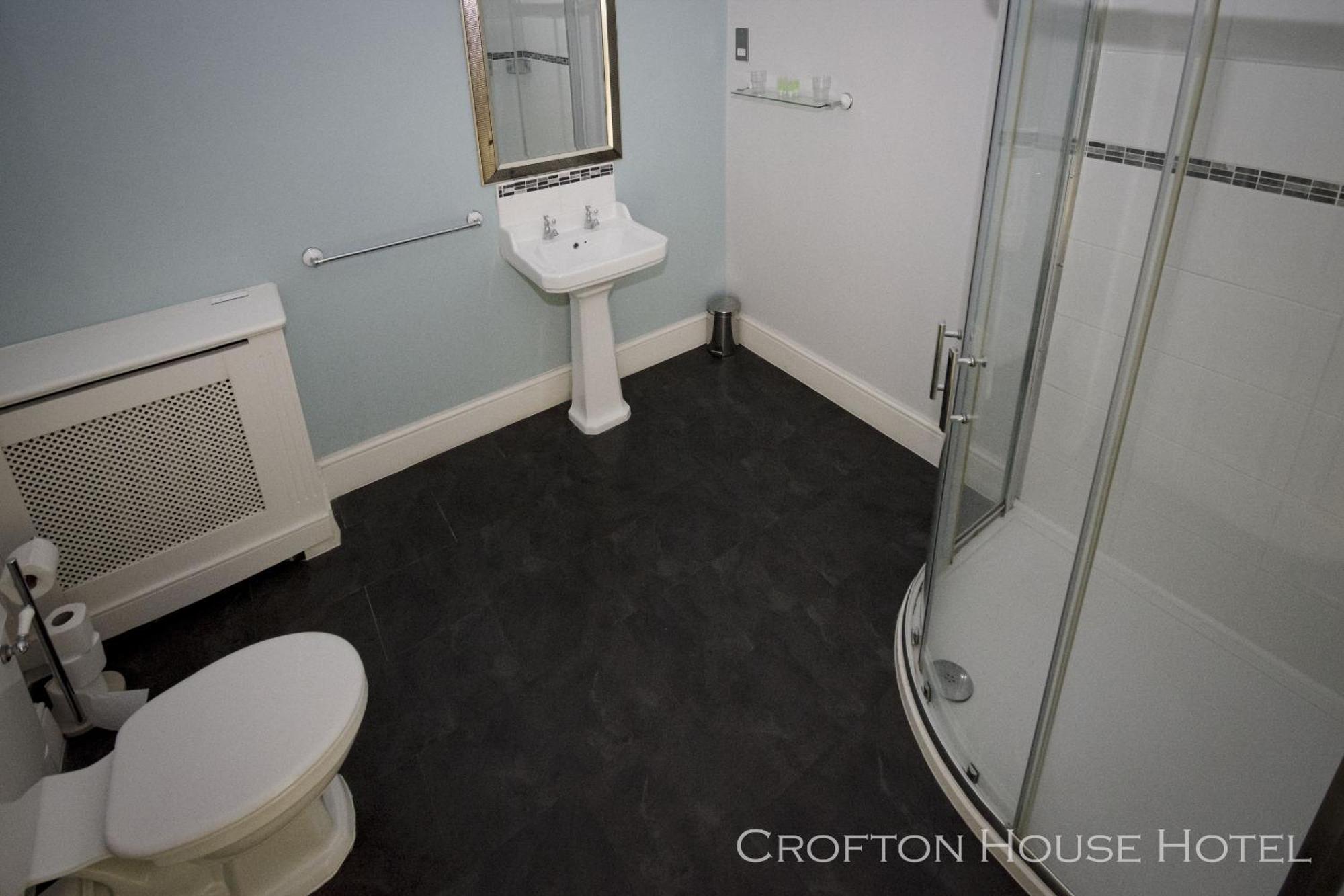 Crofton House Hotel 3*