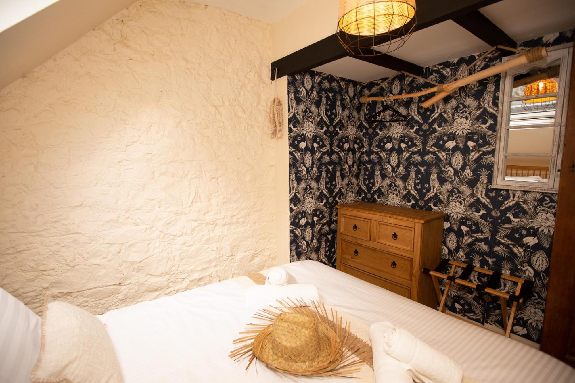 Holiday home Quirky Boutique 1840s Stable *