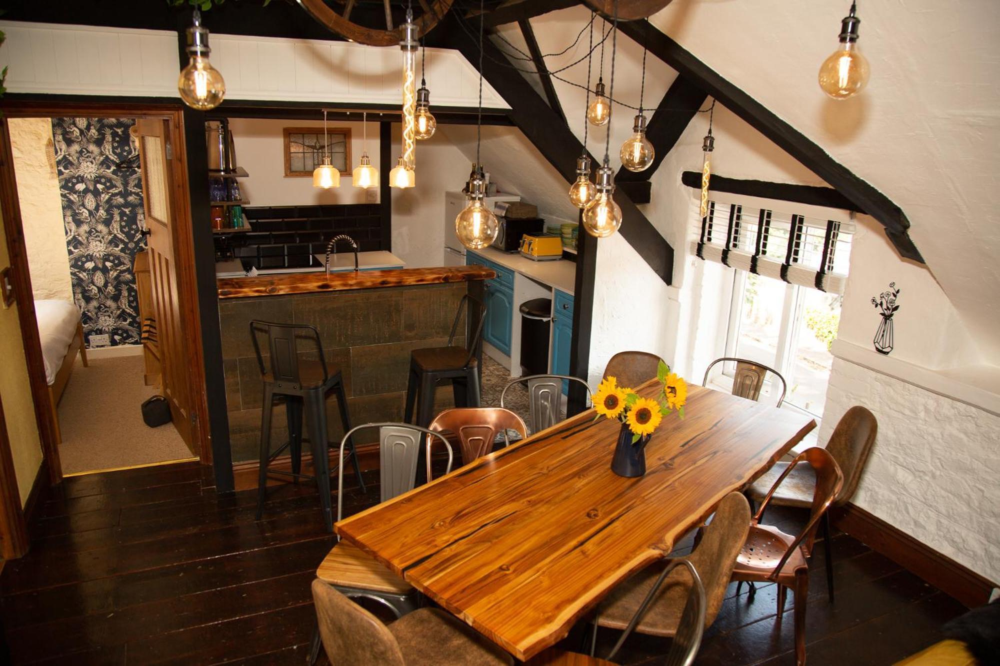 Holiday home Quirky Boutique 1840s Stable *