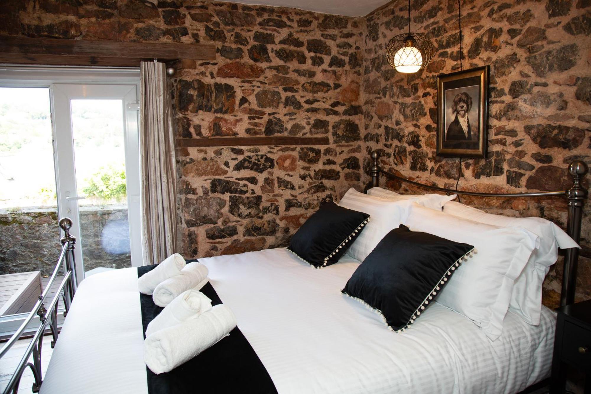 Quirky Boutique 1840s Stable Holiday home