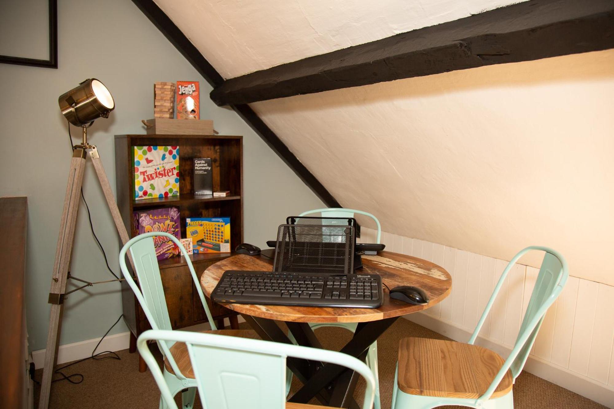 Quirky Boutique 1840s Stable Holiday home *
