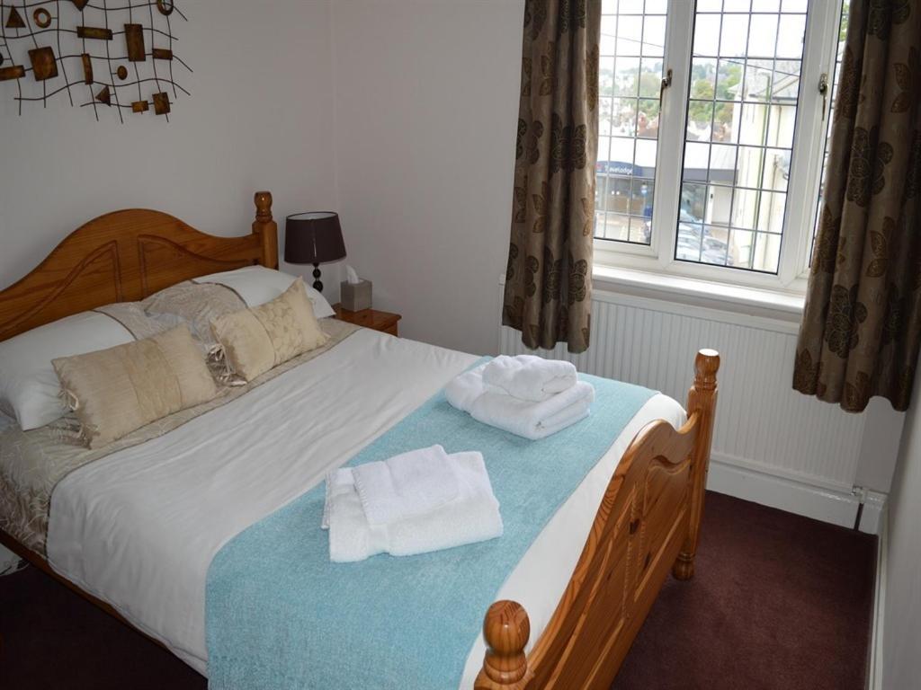 Burleigh House