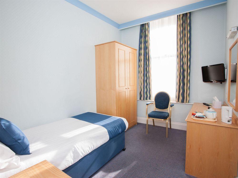 Hotel Tlh Carlton And - Tlh Leisure And Entertainment