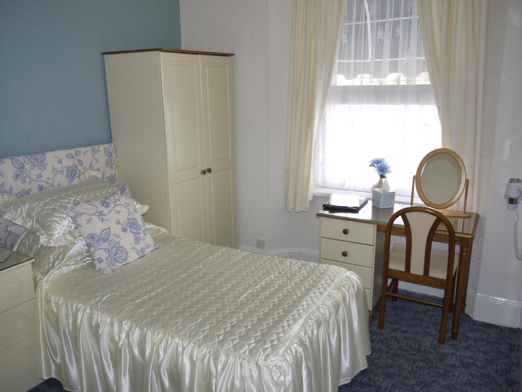 Babbacombe 4*