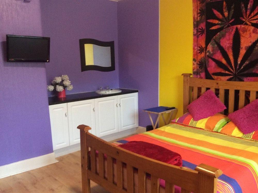 Le Papillon Backpacker Hotel