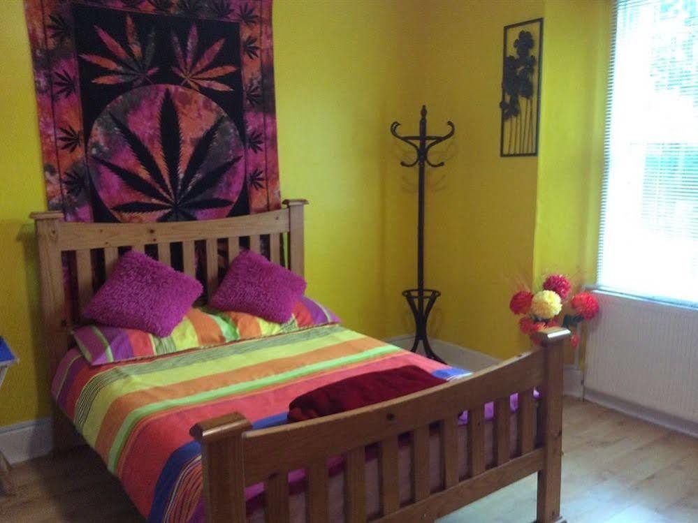 Le Papillon Backpacker Hotel 2*
