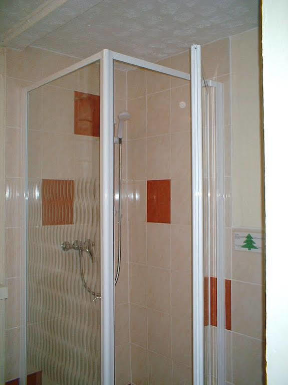 Newburgh 4*