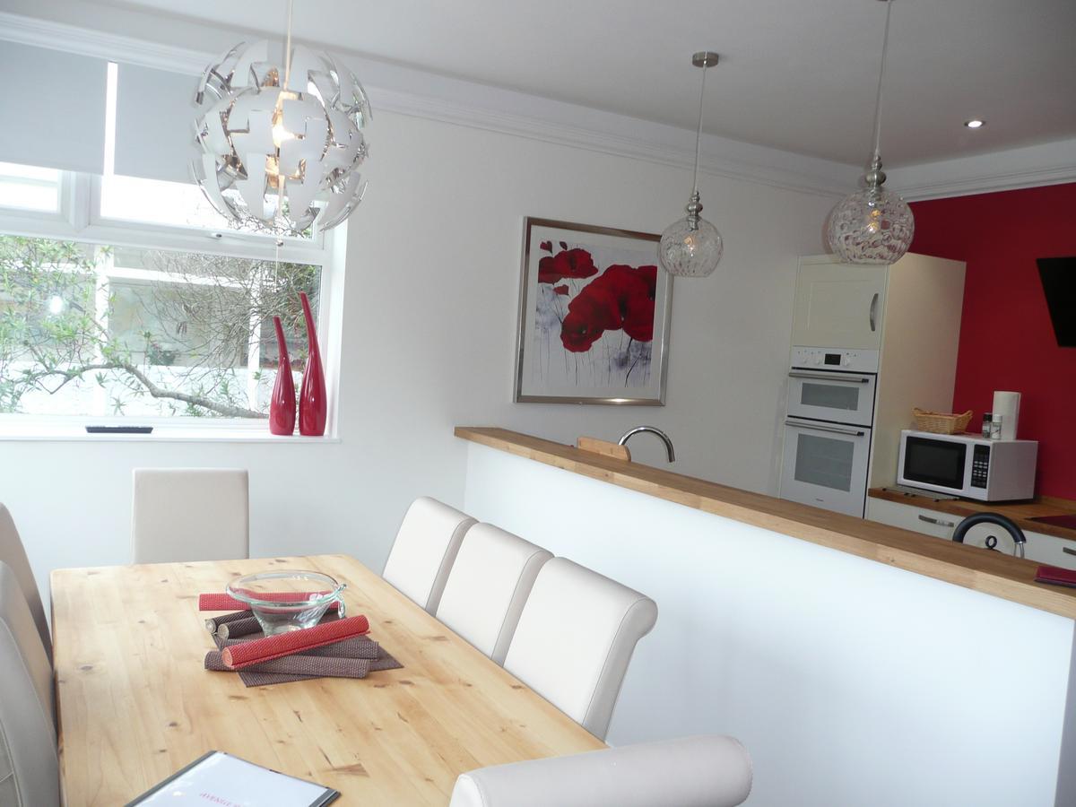 Avenue Park Apartment *