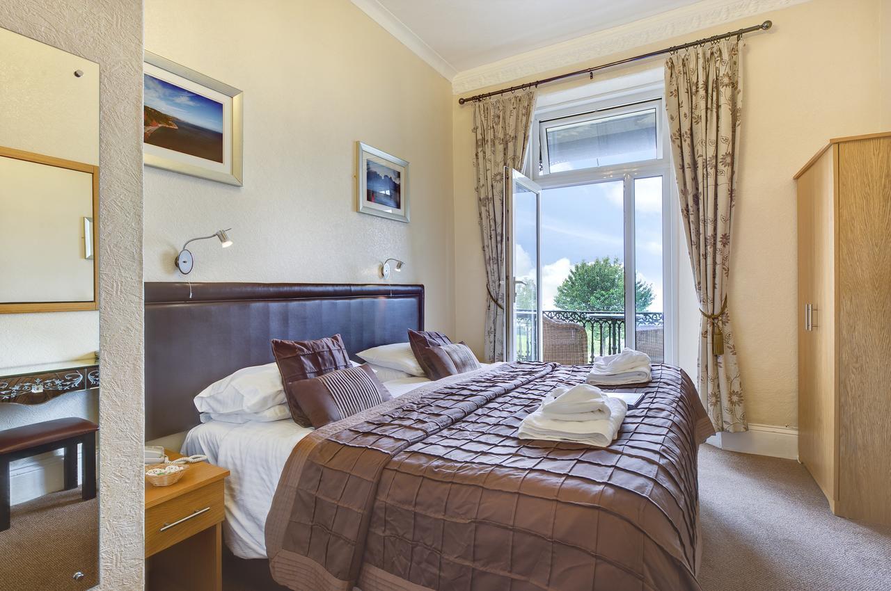 The Downs, Babbacombe Bed & Breakfast 4*