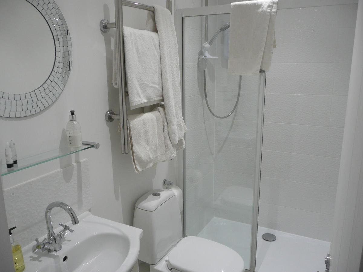 Avenue Park Apartment