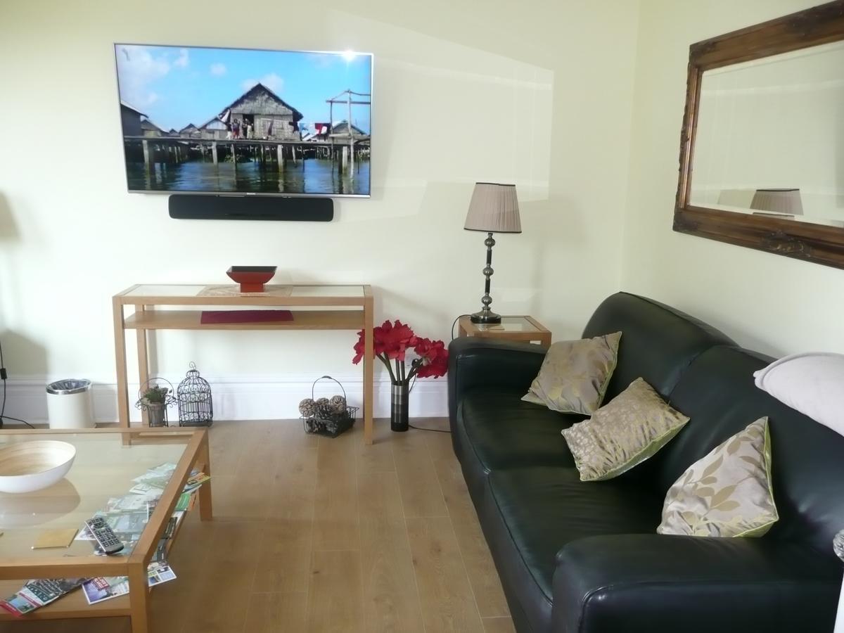 Avenue Park Apartment