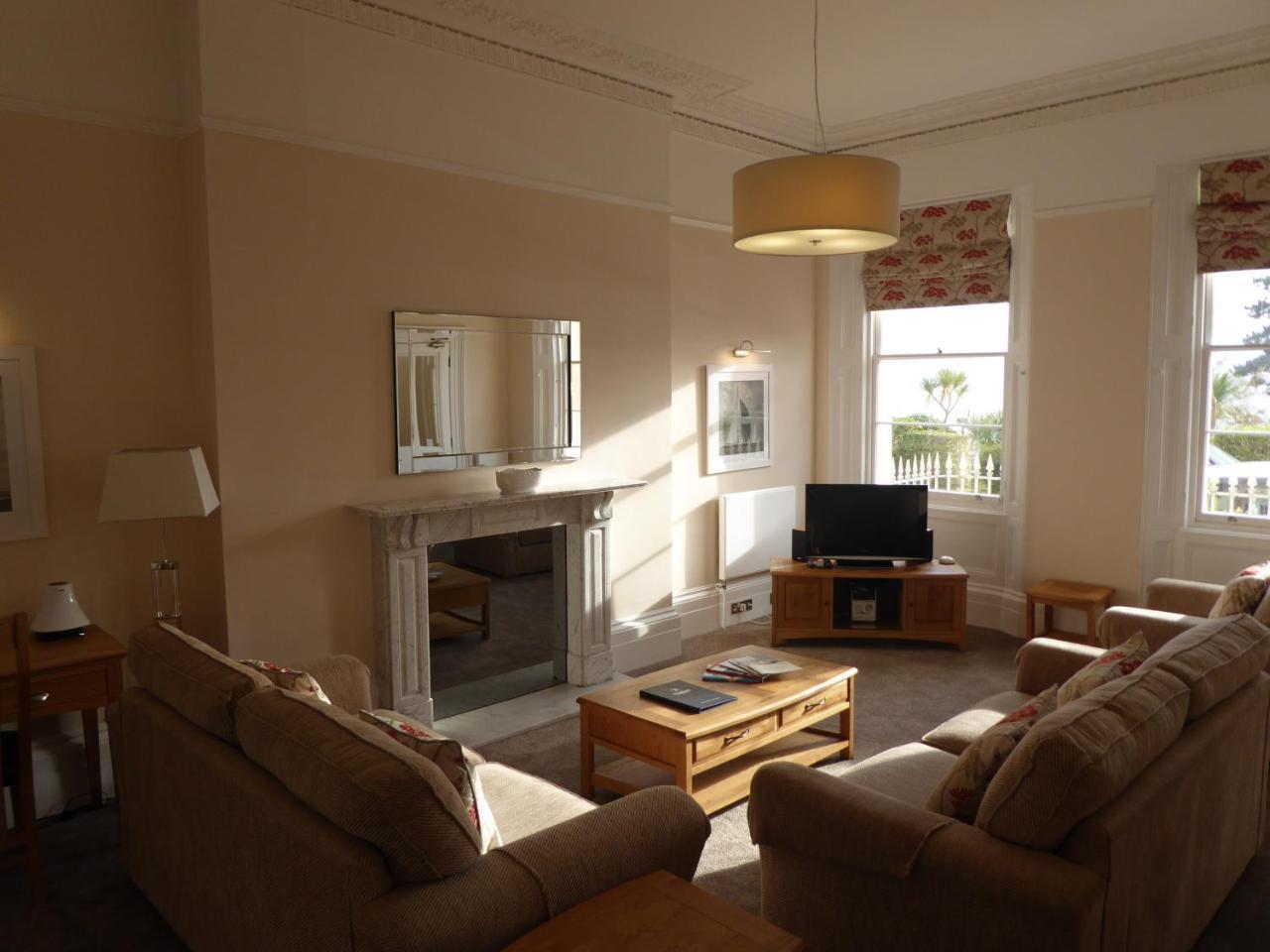 The Osborne Apartment