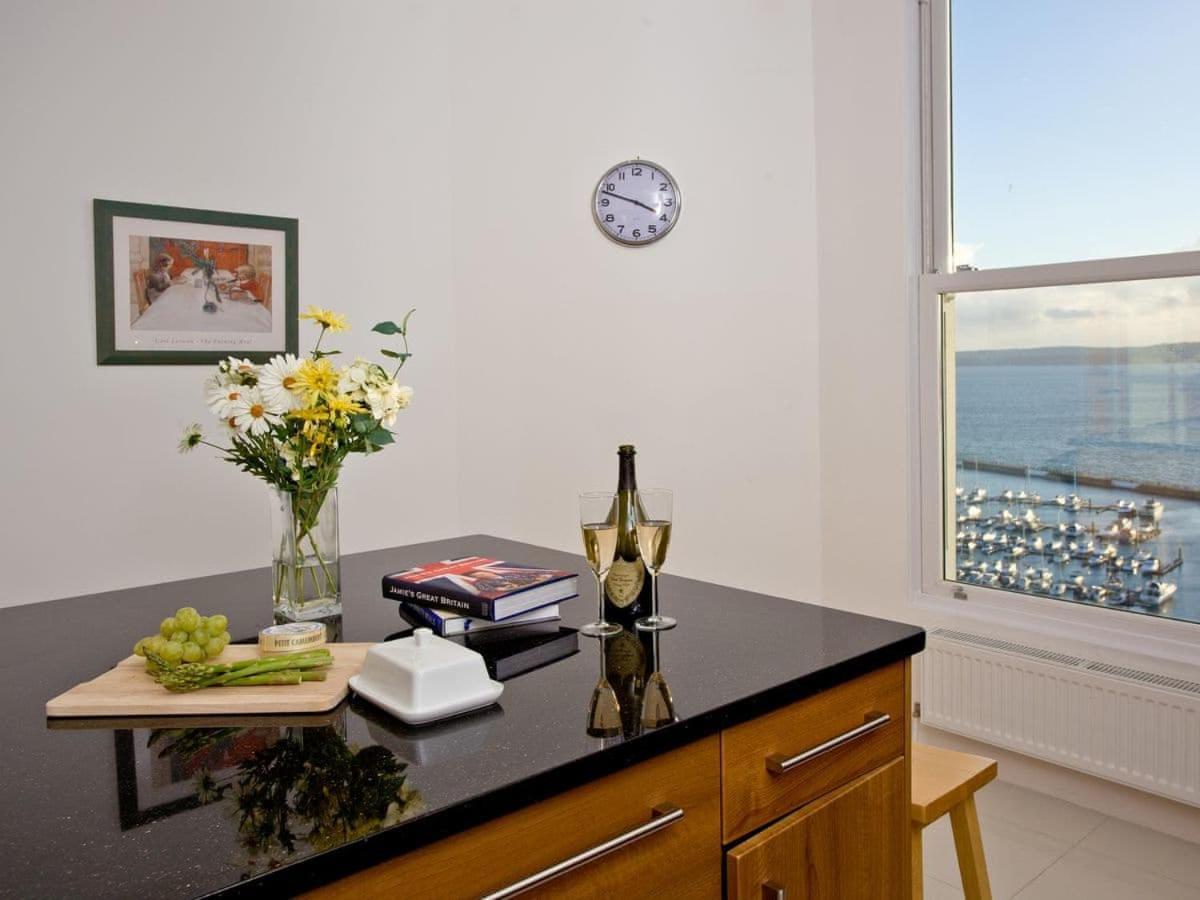 Apartment The Bosuns Chair - 1 Cliff Heights *