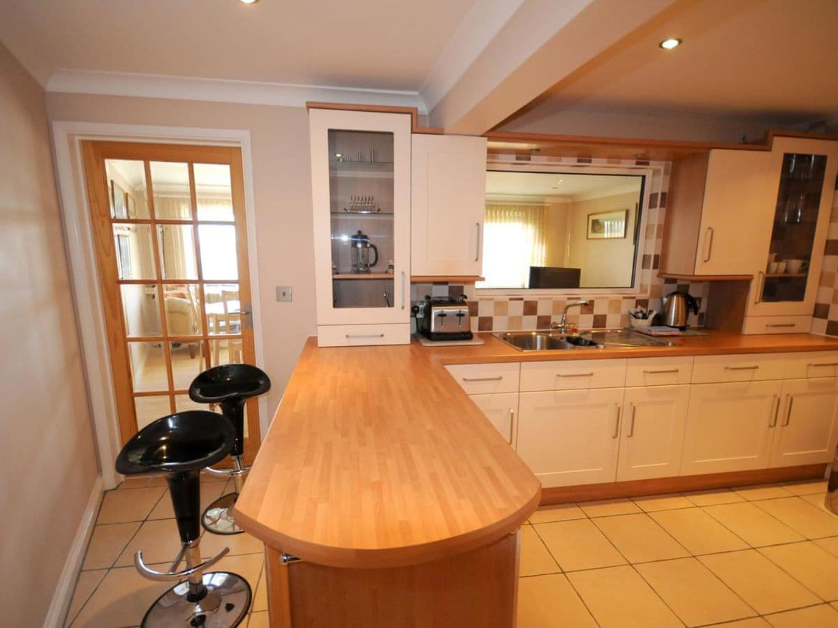 Vernon Court Apartment *