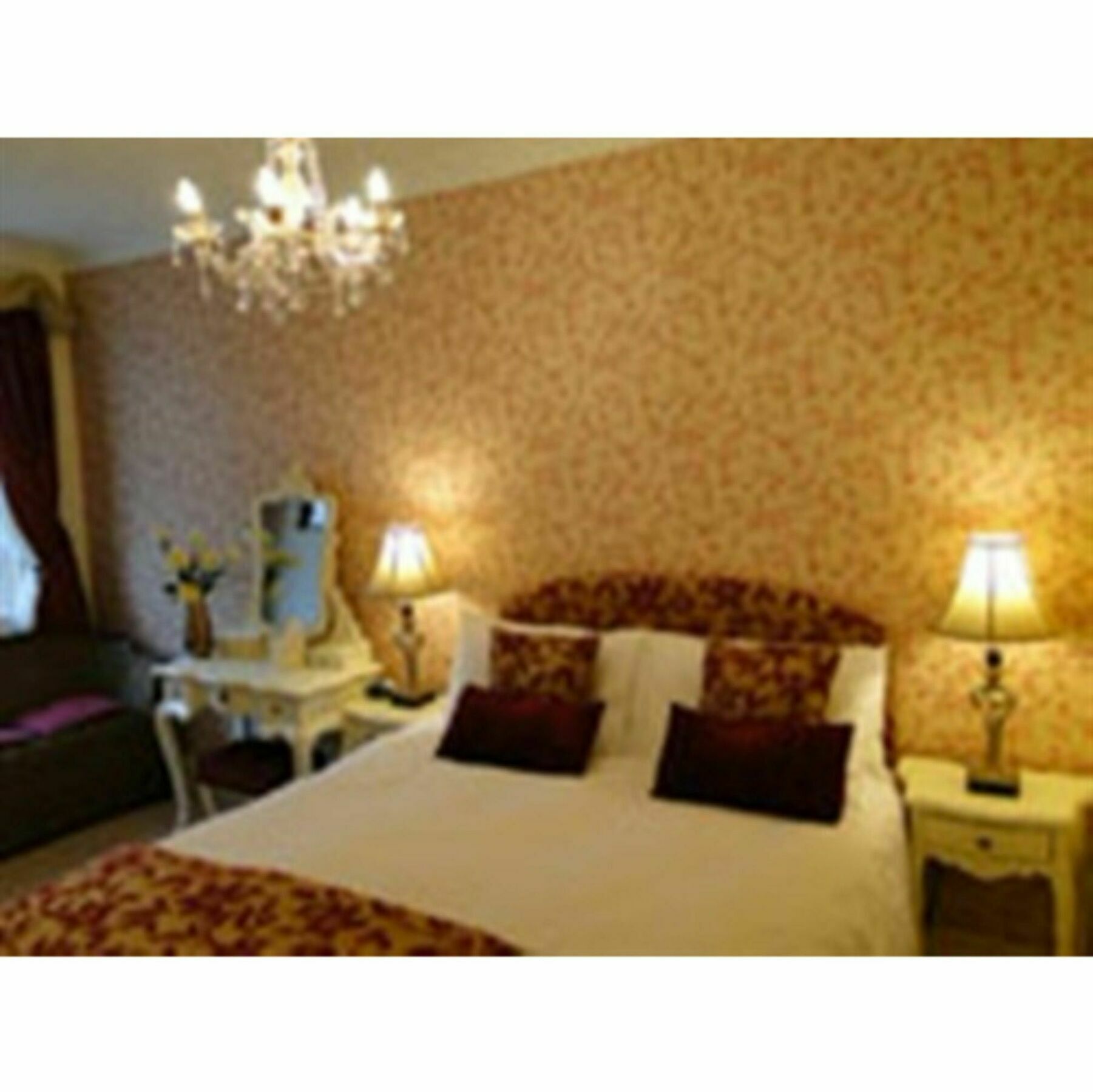 Avenue Park Apartment *