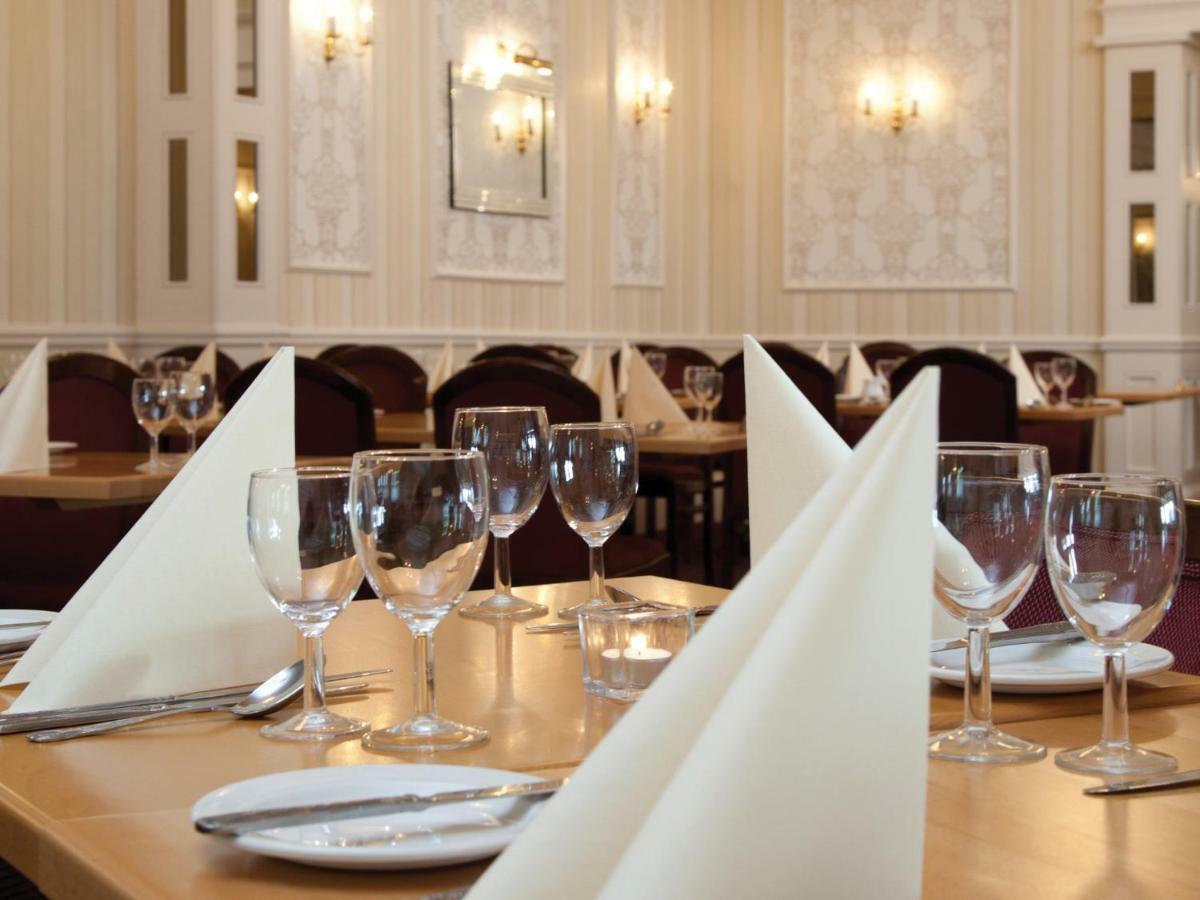 Hotel Tlh Carlton And - Tlh Leisure And Entertainment