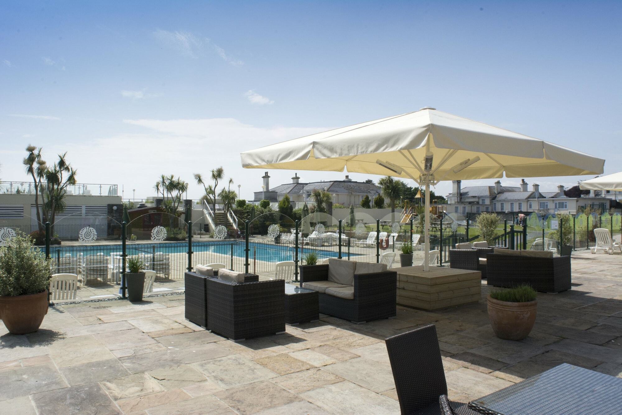 Hotel Tlh Carlton And - Tlh Leisure And Entertainment Torquay