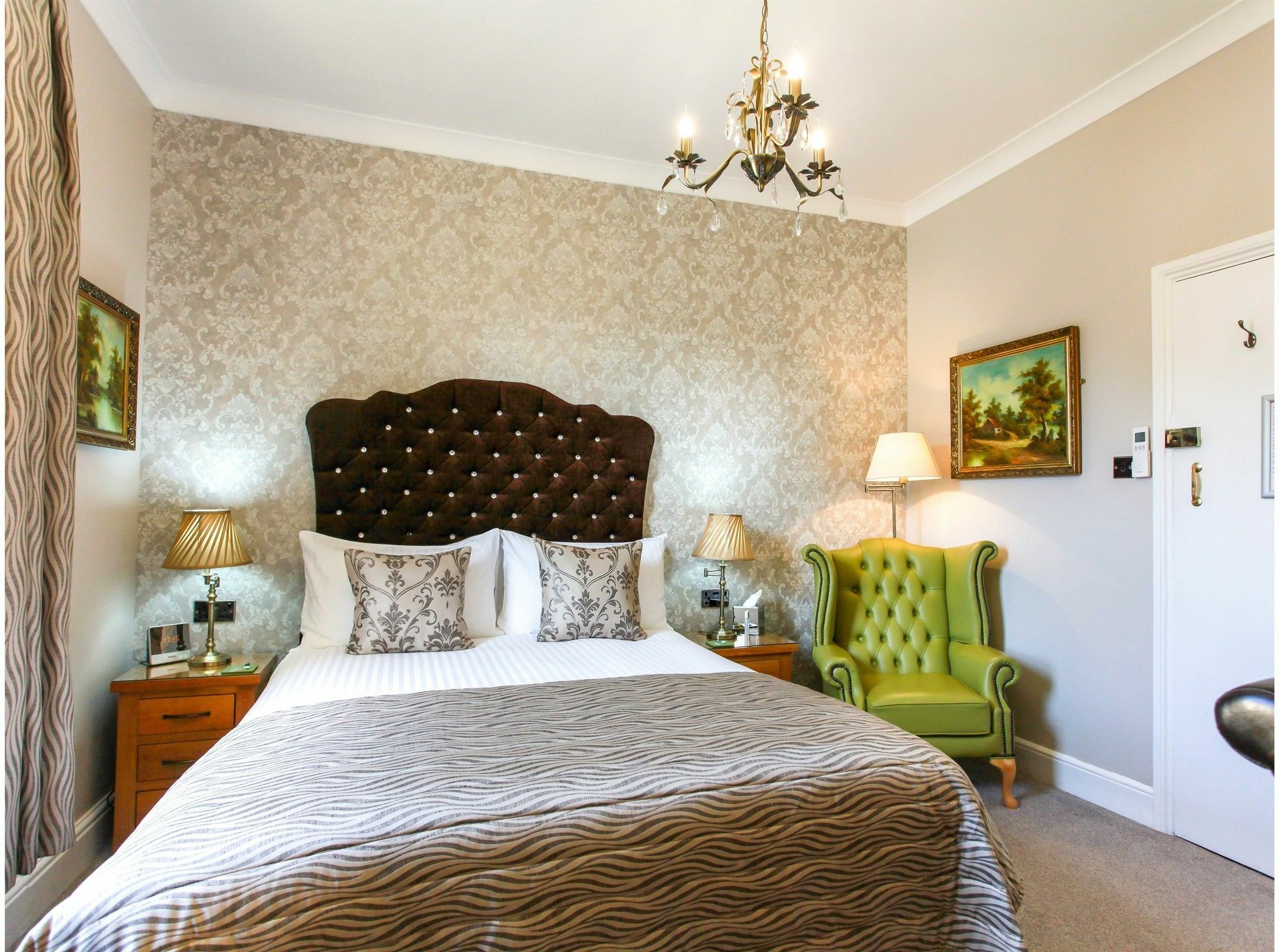 Bed & Breakfast Tyndale 5*