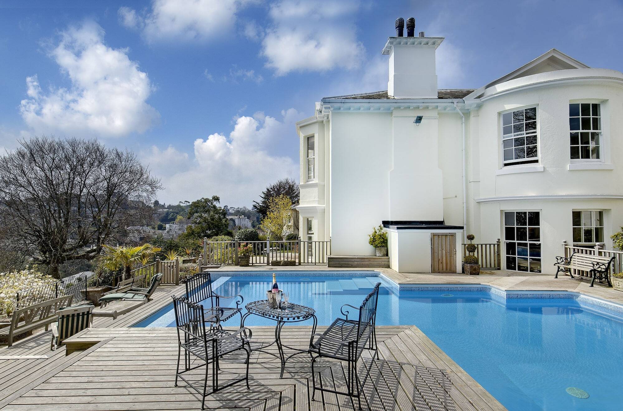 Woodend - Luxury Seaside Villa
