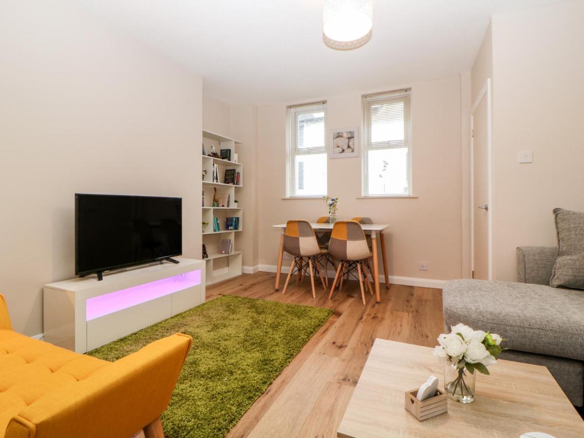 Cove Apartment
