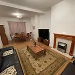 Tor House With Patio, Free Parking 6Pm To 8Am Only