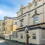 Wellswood Apartment - Sunny Apartment With Stunning Sea Views And Private Balcony