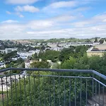 Loveliest Homes Torquay - 3 Bed, 2 Bathroom, Balcony, Parking