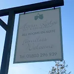 Acorn Lodge