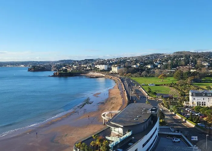 Loveliest Homes Torquay - 3 Bed, 2 Bathroom, Balcony, Parking