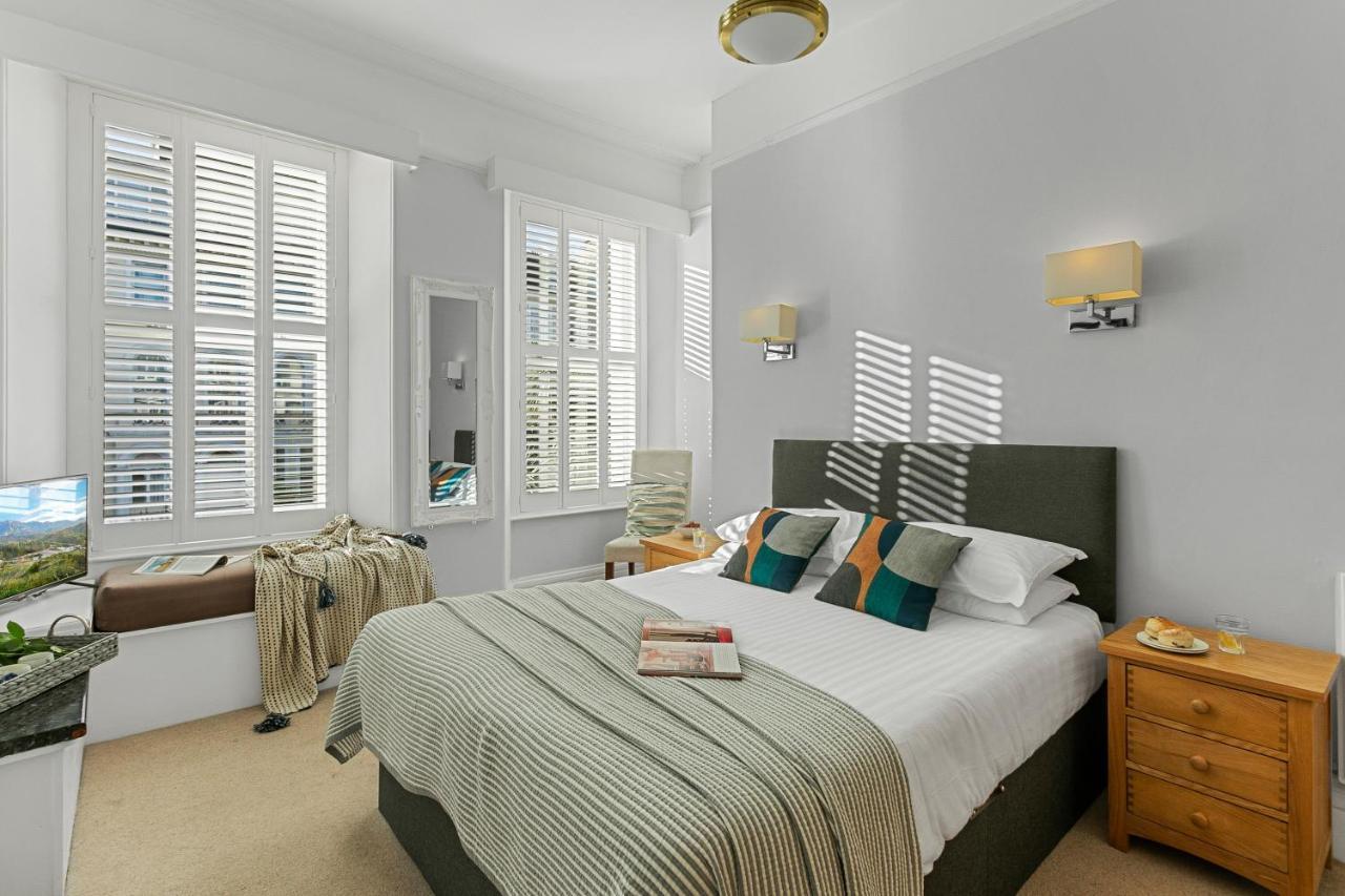 Southbank Town House Guest house Torquay