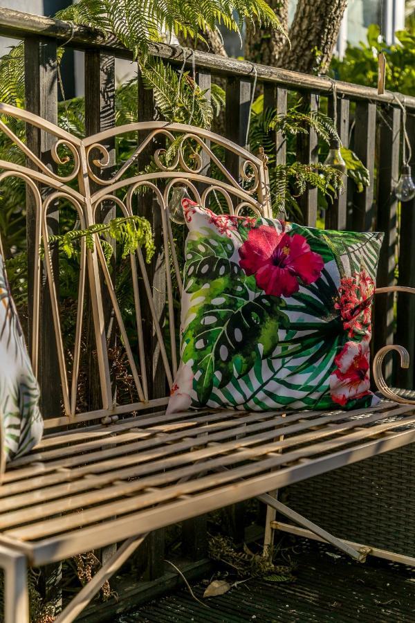 Southbank Town House Guest house 4*